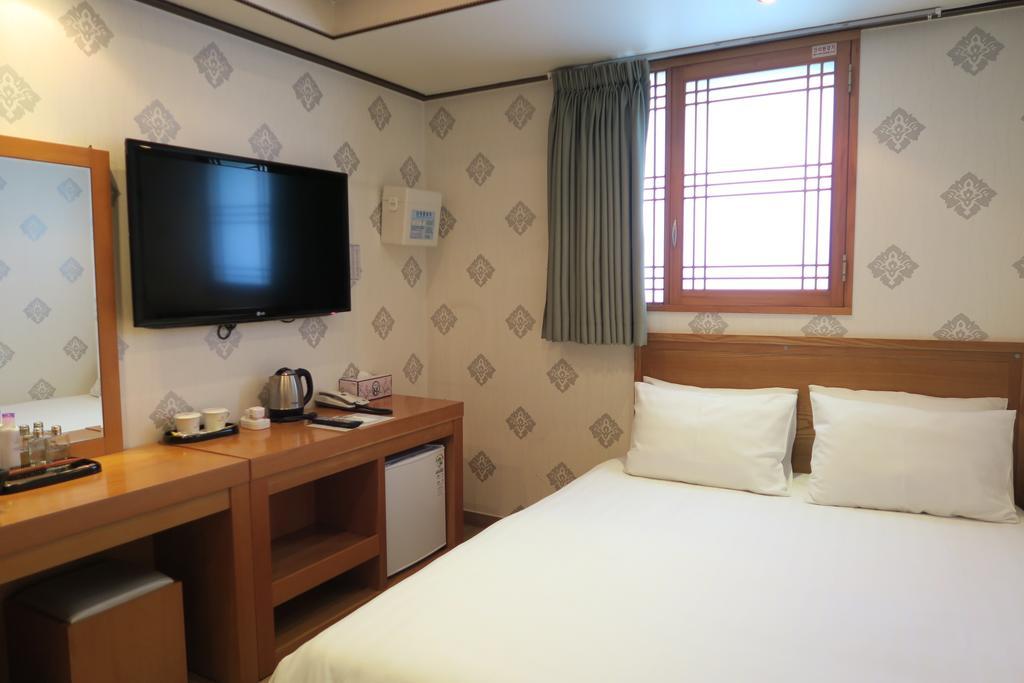 Gs Hotel Jongno Seoel Buitenkant foto