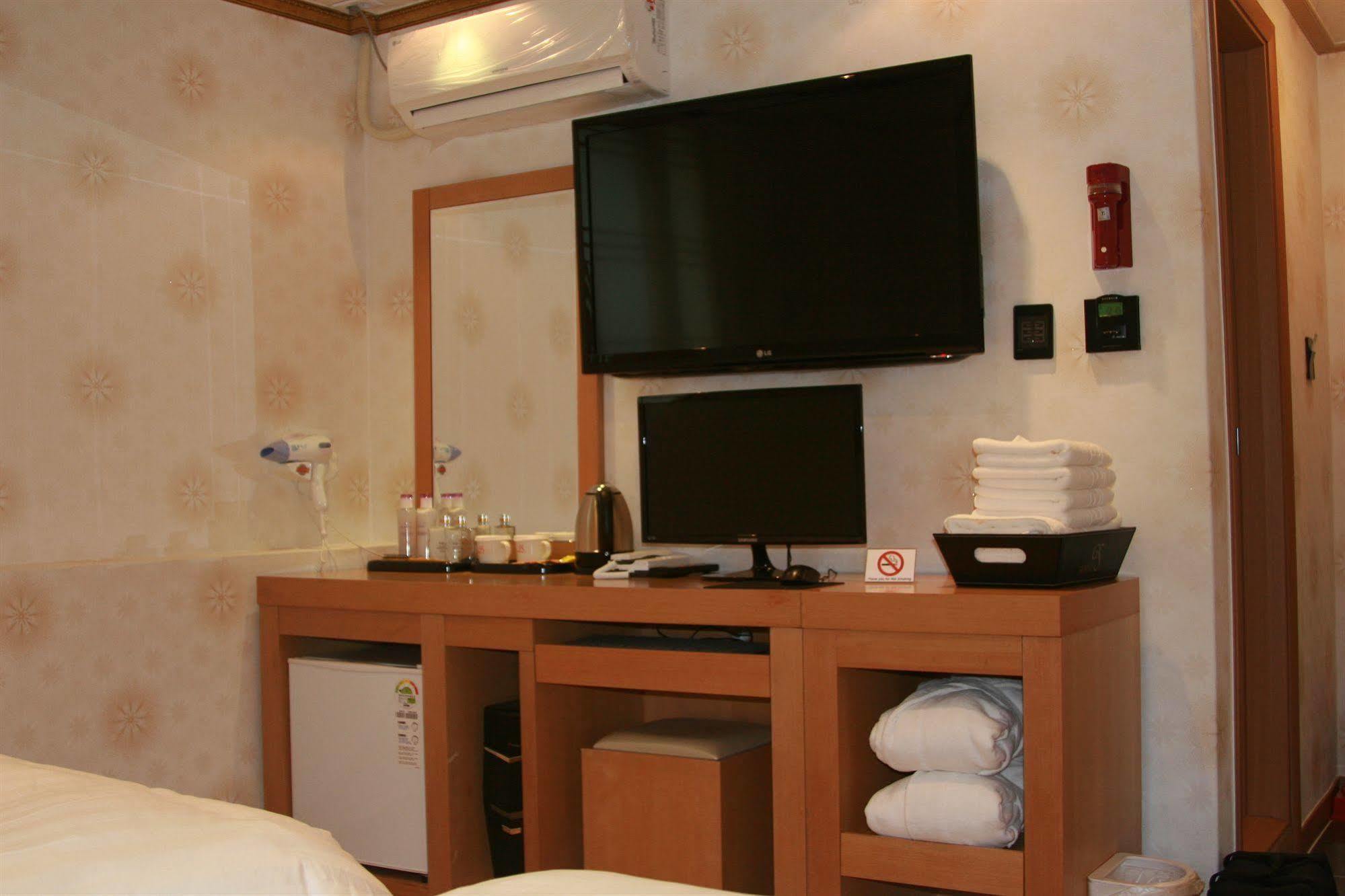 Gs Hotel Jongno Seoel Buitenkant foto